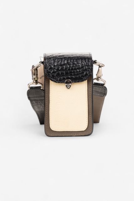 Cartera chica de cuero