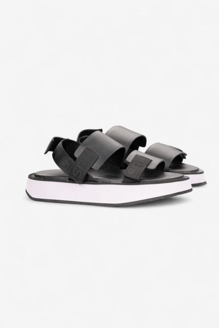 Sandalias Sarkany