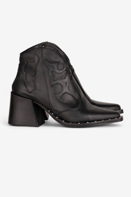 Botas