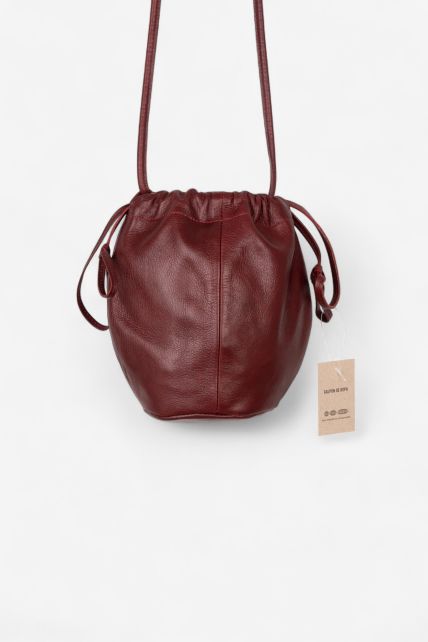 Cartera chica de cuero