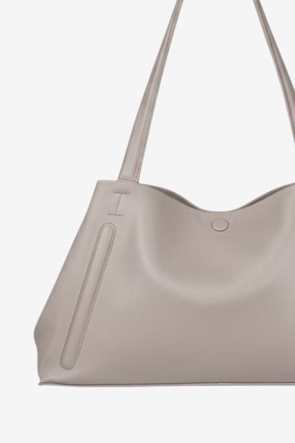 Cartera grande de cuero