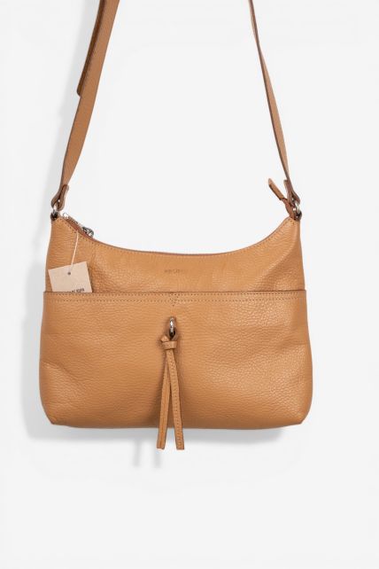 Cartera chica de cuero