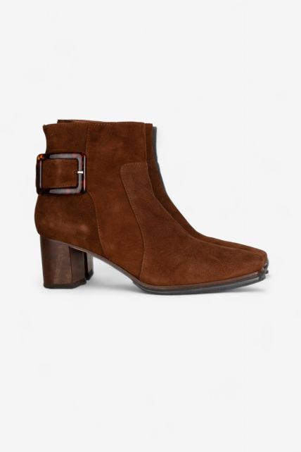 Botas