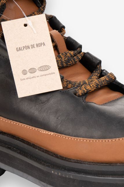 Borcegos - Second Image