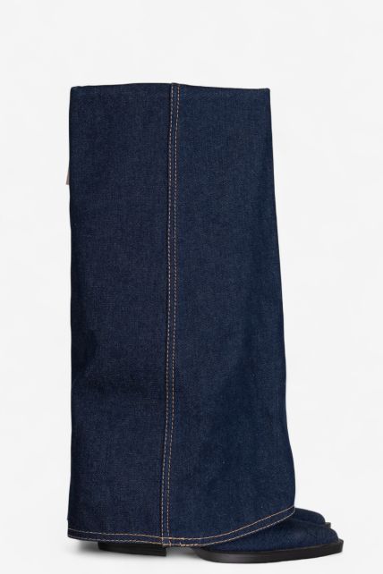 Botas - Second Image