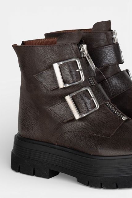 Borcegos - Second Image