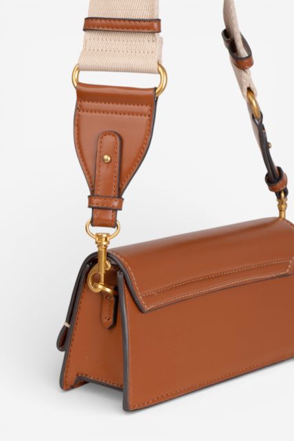 Cartera chica de cuero - Second Image