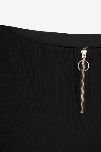 Calza - Second Image