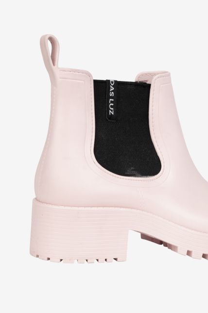 Botas - Second Image