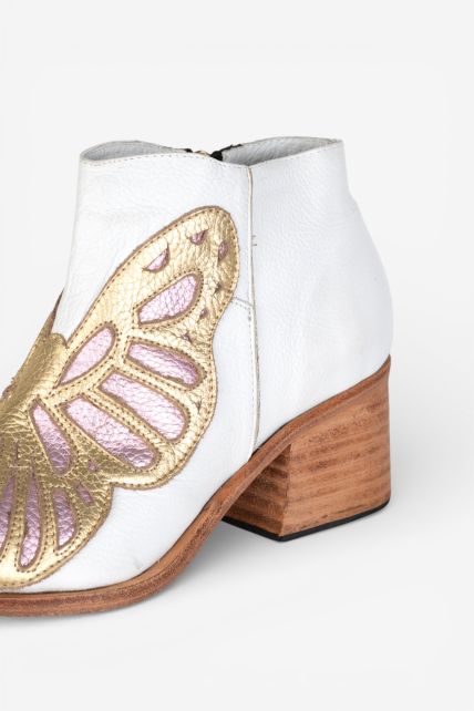 Botas - Second Image