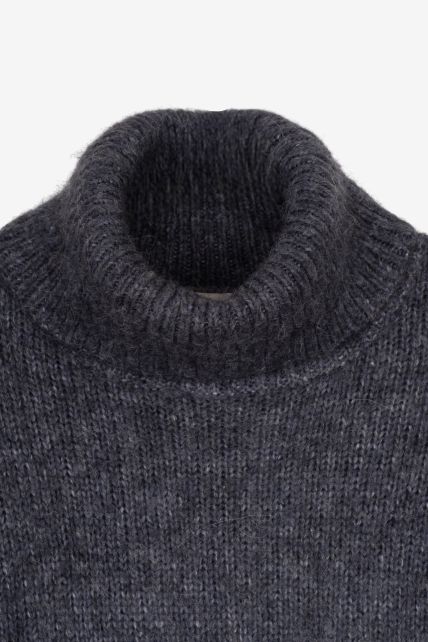 Sweater - Second Image