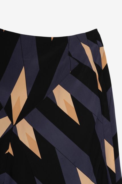 Short - Second Image