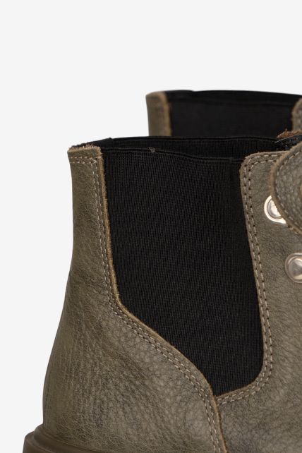 Botas - Second Image